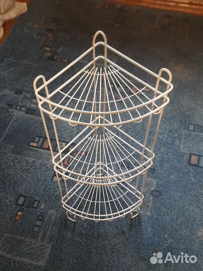 Угловая полка в ванную