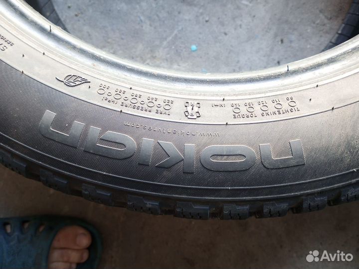 Nokian Tyres Hakkapeliitta 8 235/50 R17
