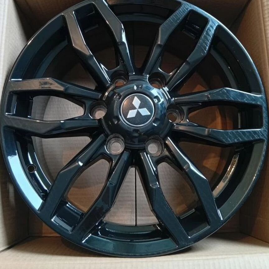Литые диски Mitsubishi 7.5×R17 6×139.7