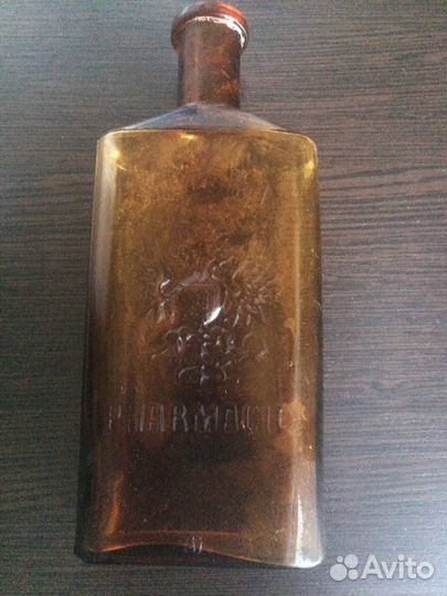 Старинный аптечный пузырек