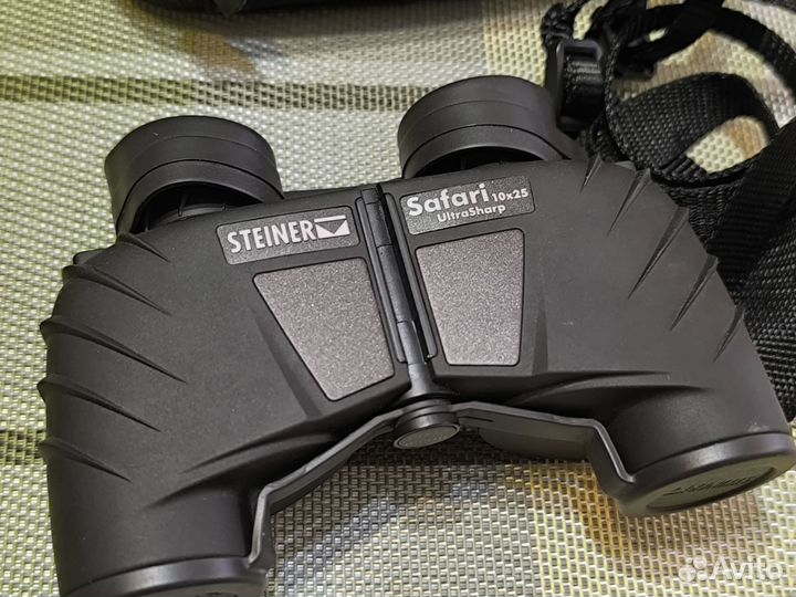Бинокль Steiner Safari UltraSharp 10x25