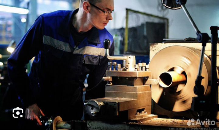 Токарь универсал на неполный день(совмещение)