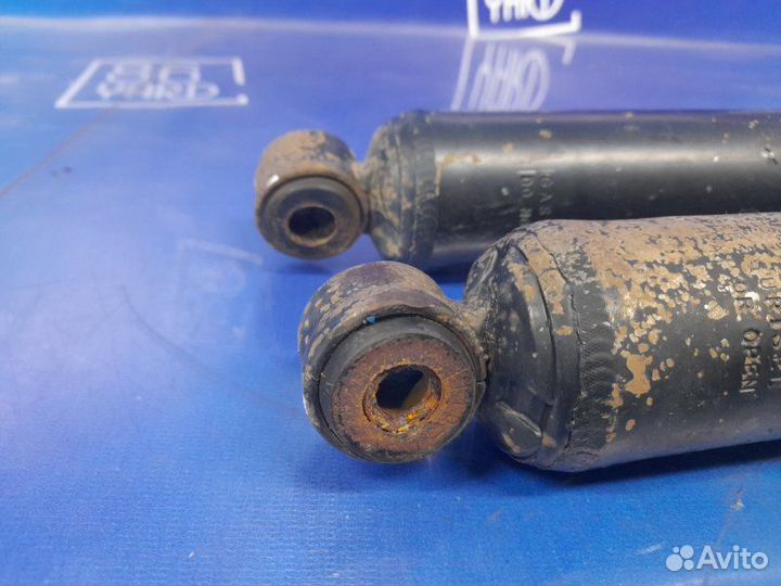 Амортизатор передний (вставка) Mitsubishi L200