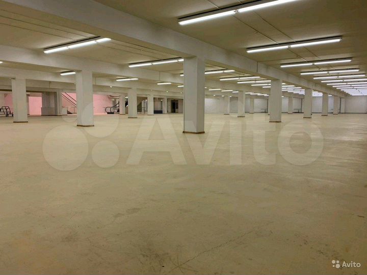 Торговая площадь, 14002.9 м² участок 16 804 м²