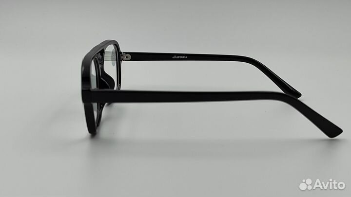 Очки чёрные имиджевые от лучей