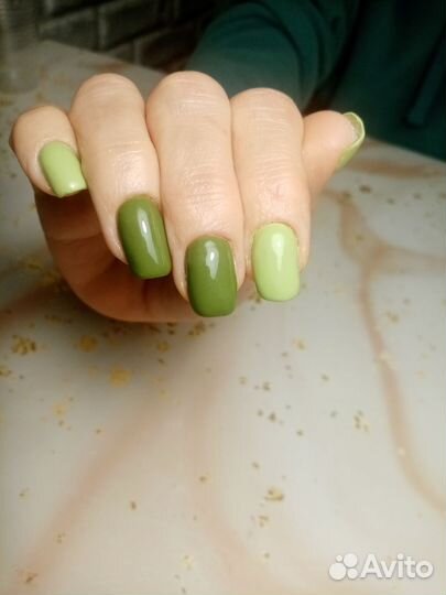 Начинающий мастер маникюра