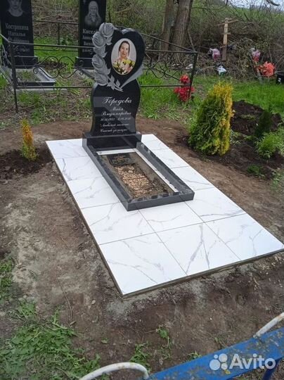 Памятники из мрамора и гранита