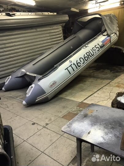 Лодка с мотором. Badger 390cl Toxatsu 18л.с