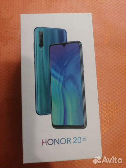 HONOR 20e, 4/64 ГБ