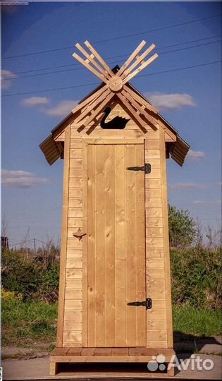Уличный туалет деревянный Ю101