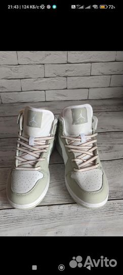 Кроссовки женские на весну nike AIR jordan 1