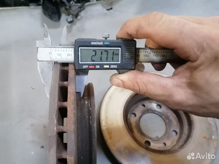 Диски тормозные передние (комплект) Kia RIO 2016 г