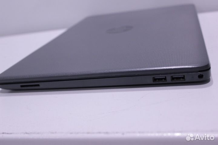Ноутбук HP 15-dw2011ur/ i3-1005G1/DDR4 8 гб/15.6