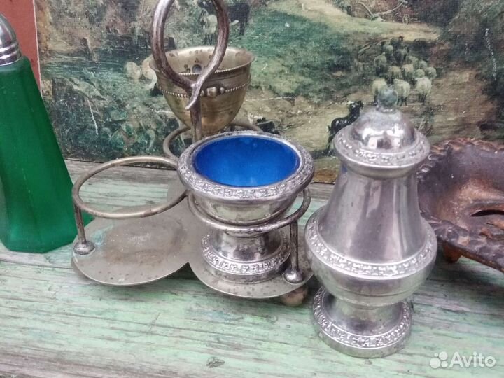 Конфетница на ножке