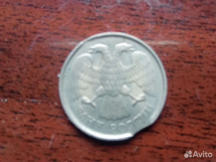 Продам монету рублей 1992 г., в