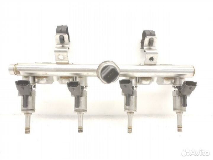 Топливная рейка (рампа) Peugeot 308 T7 1.6 EP6DT