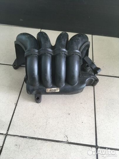 Впускной коллектор Ford Focus 2