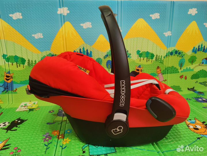 Детское автокресло от 0 maxi cosi