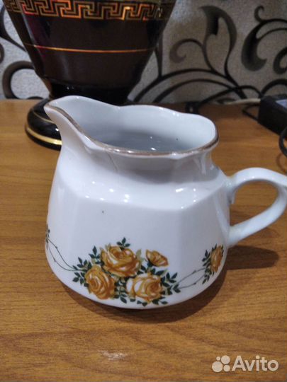 Молочник СССР, 1960-1990 гг., золочение, деколь