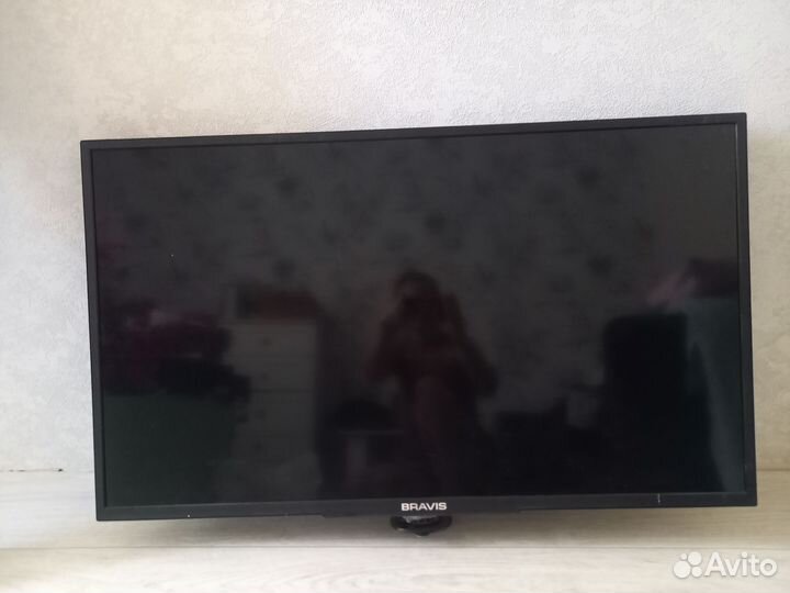 Телевизор Bravis 42