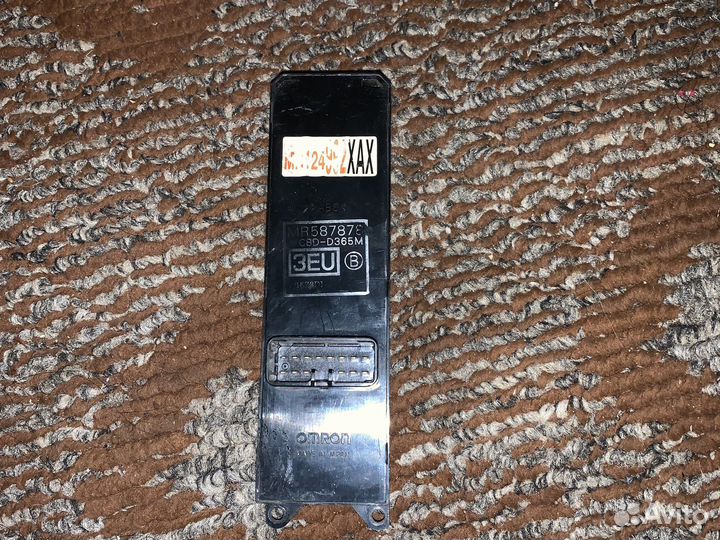 Блок управления стеклоподъемниками лансер 9