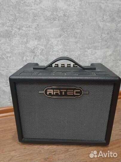 Электрогитара с комбиком