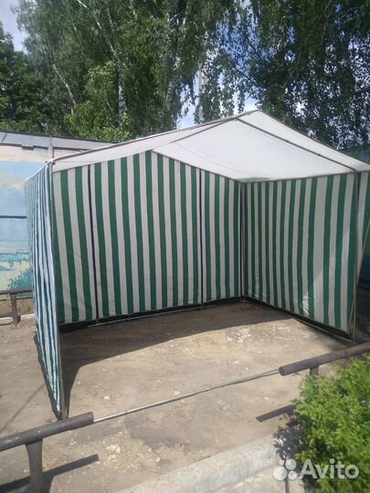 Торговая палатка для уличной торговли