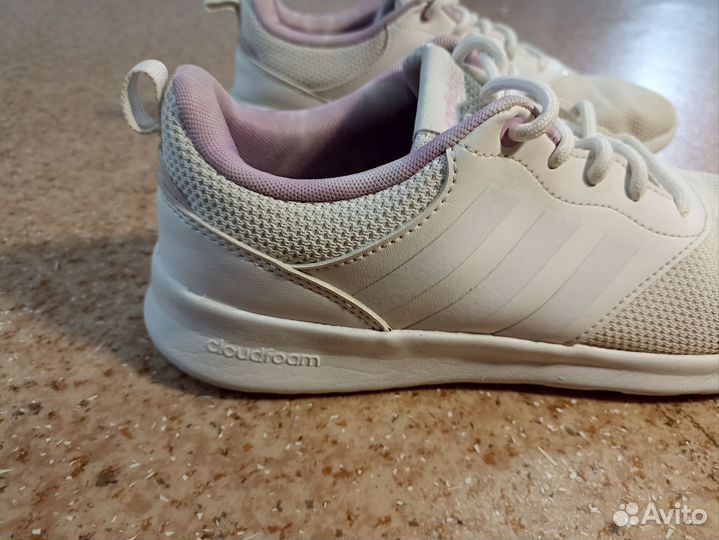 Кроссовки женские adidas