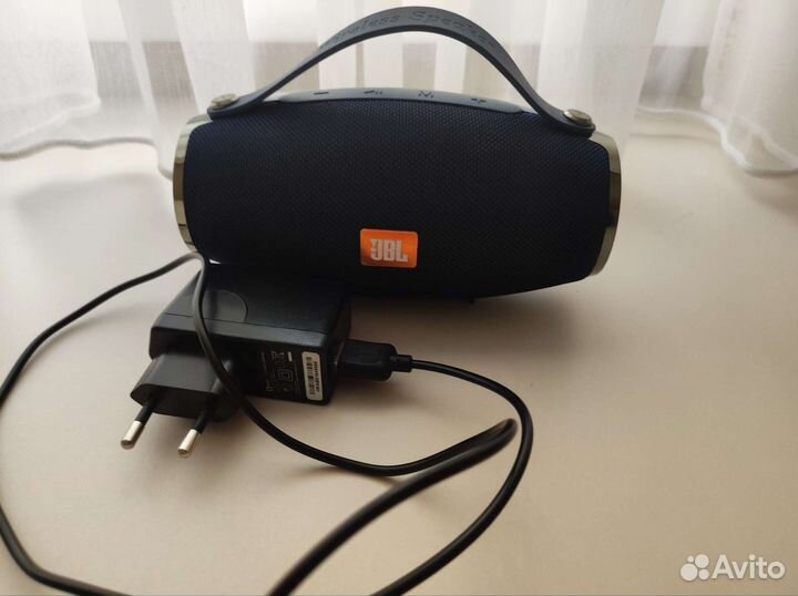 Блютуз колонка jbl