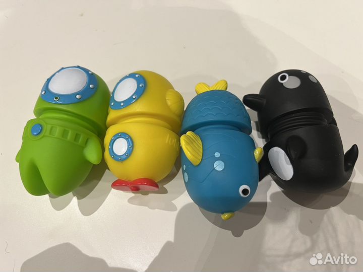 Комплект игрушек для купания Бренда Lubby