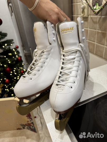Коньки фигурные prime ambition (27,6 см)