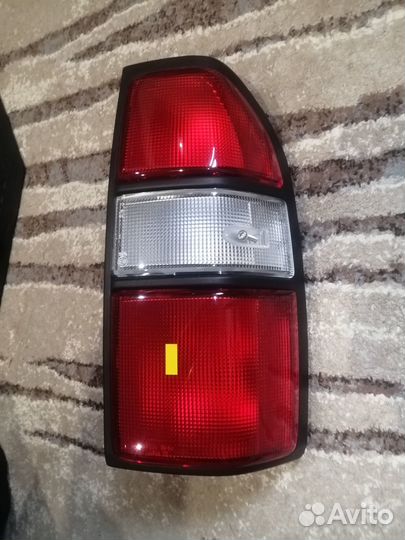 Новый фонарь правый Toyota Land Cruiser 90