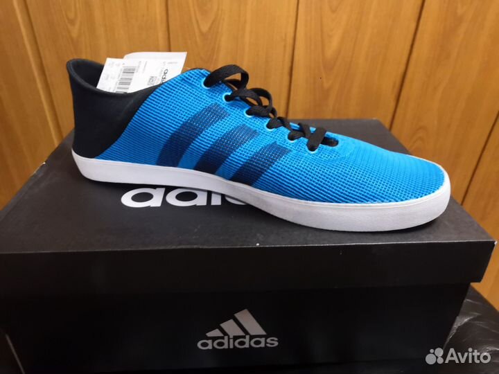 Кроссовки adidas новые