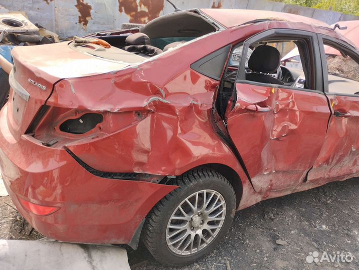 В разборе hyundai solaris 2012 год