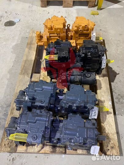 Гидравлический насос Kobelco YN10V00023F1