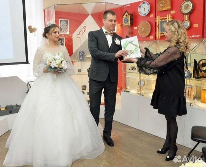 Свадебное платье