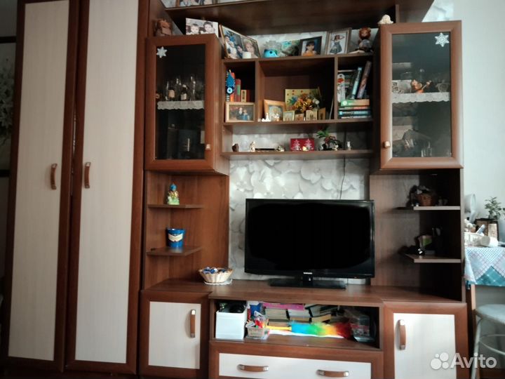 Стенка в гостиную