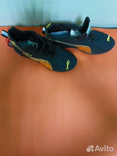 Кроссовки летние