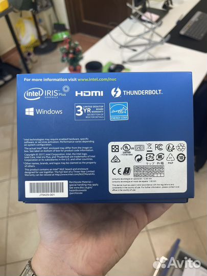Intel nuc 7 i7 mini pc (NUC7i7BNK)