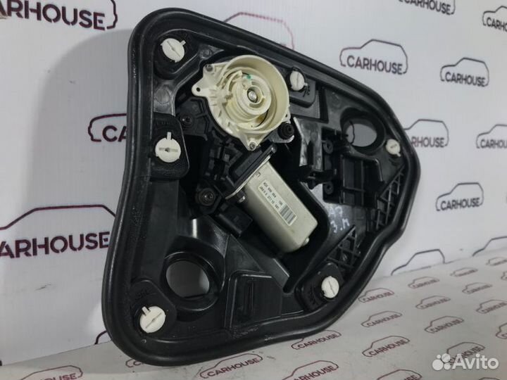 Доводчик двери задний правый Audi A7 4G рестайлинг