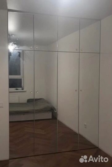 Современные шкафы распашные на заказ