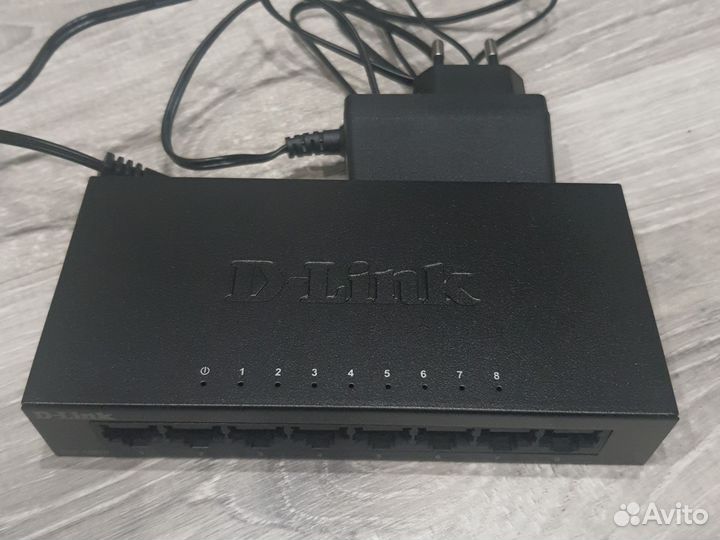 Гигабитный коммутатор Dlink dgs 1008d