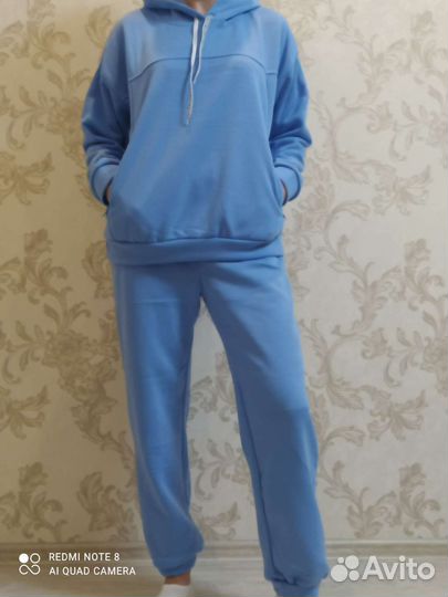 Костюм спортивный р. 46