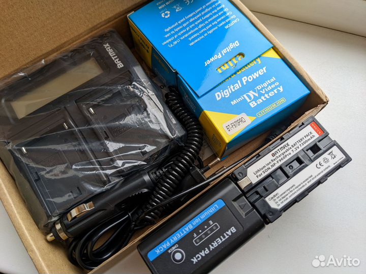 Аккумуляторы NP F970, NP-F960, 7200 мАч + З/У