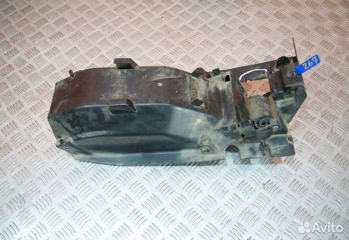 Подкрылок Kawasaki ZZR400-1