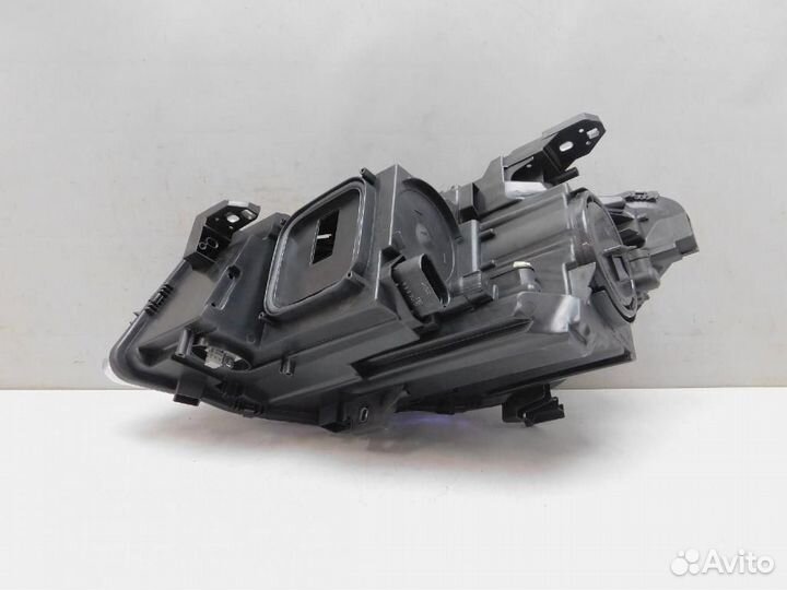 Фара правая Mercedes-Benz CLA-Class