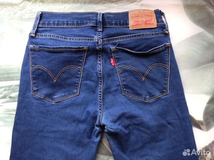 Джинсы Levis 710