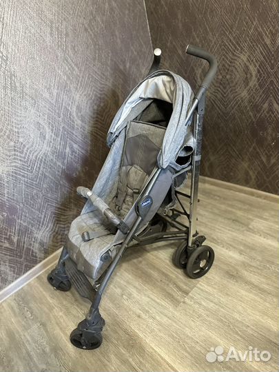 Прогулочная коляска chicco