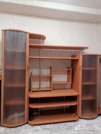 Мебельная стенка бу