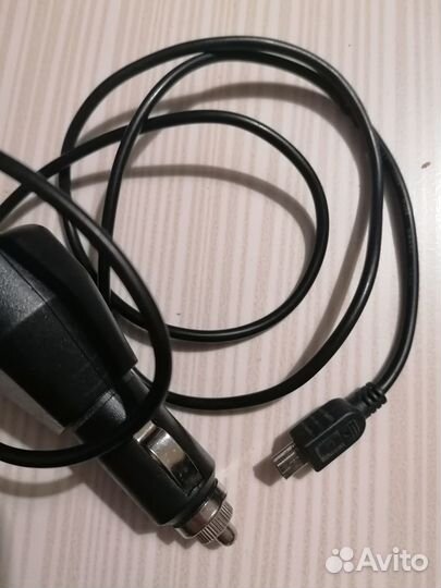 Автомобильные зарядные устройства